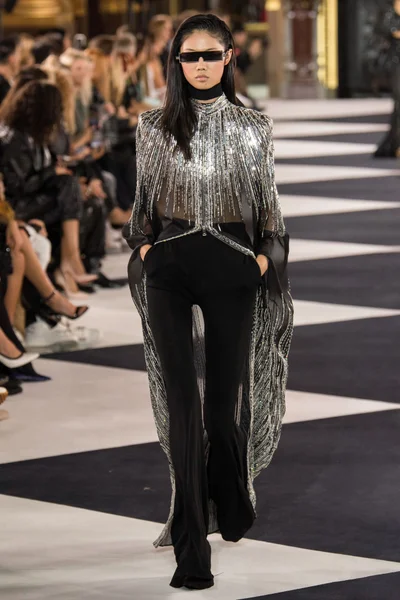 Look 90